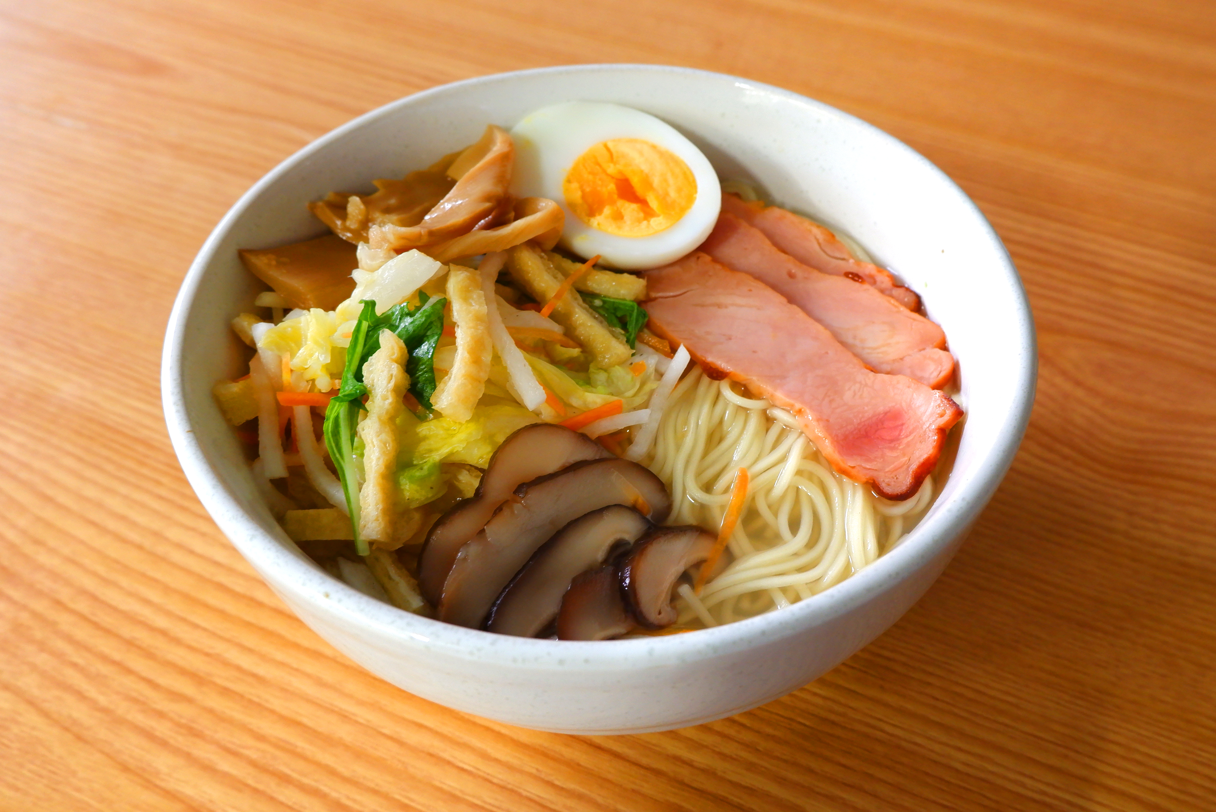 丸ごと簡単！彩り豊かな鶏塩ラーメン